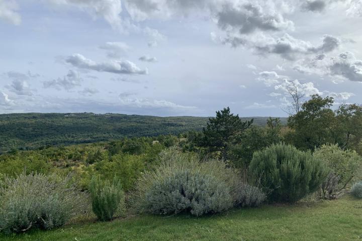 Grožnjan, luksuzna vila s prekrasnim pogledom