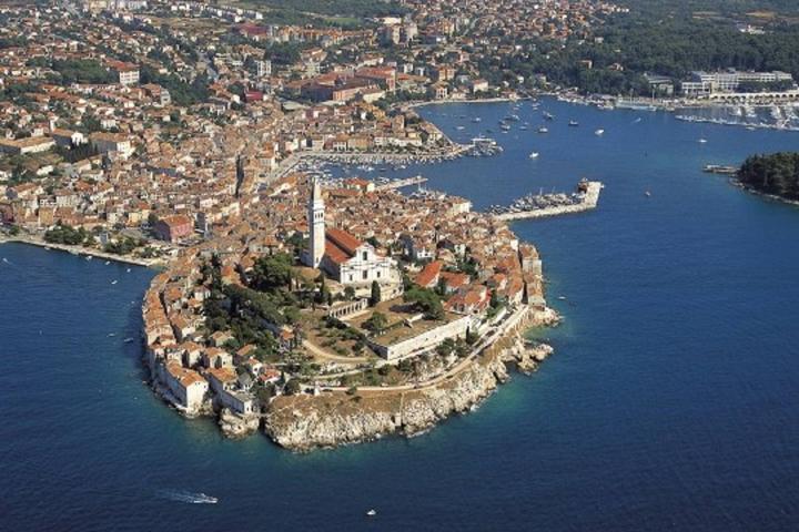 Rovinj prekrasno imanje 138. 800m2 sa kamenom stancijom