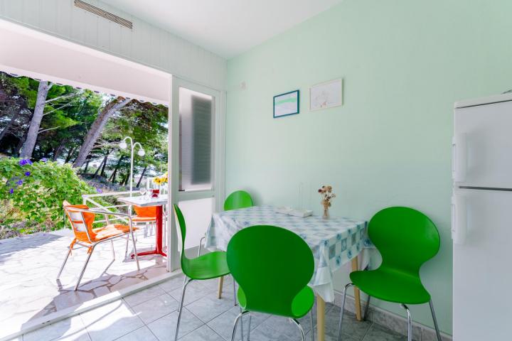 Omiš, Marušić, prekrasna apartmanska kuća