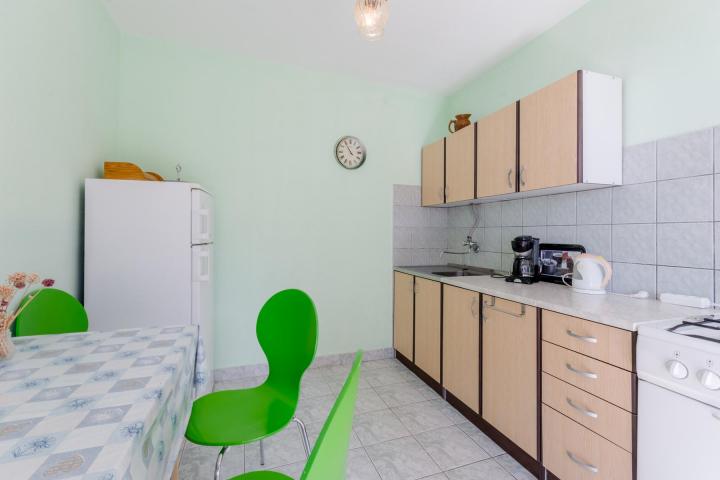 Omiš, Marušić, prekrasna apartmanska kuća