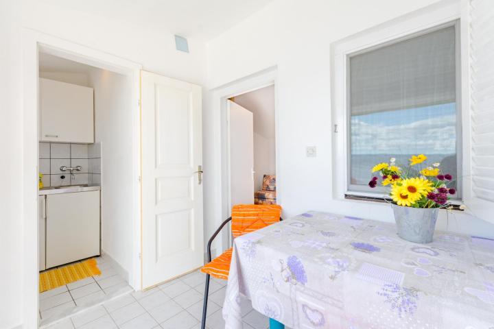 Omiš, Marušić, prekrasna apartmanska kuća