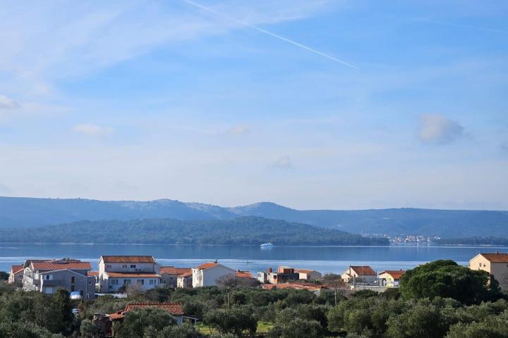 Zadar, Turanj, prekrasna kuća s bazenom i pogledom na more