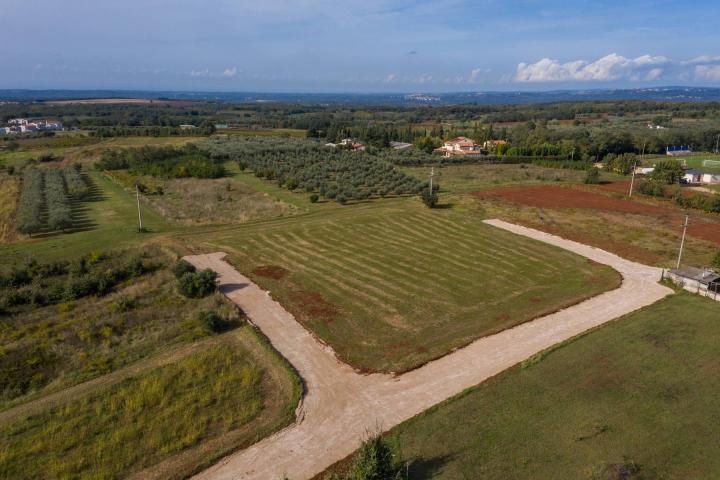  Istra, Kaštelir, građevinsko zemljište s pogledom na more!