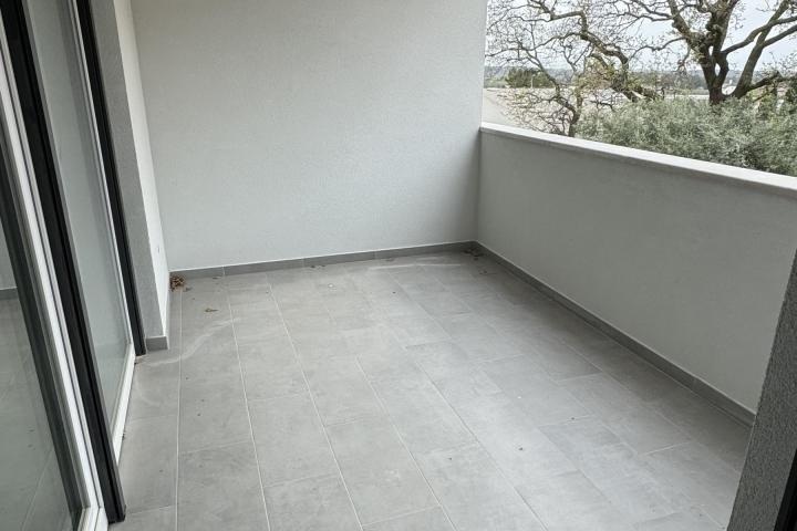 Novigrad, novogradnja, dvosoban stan na prvom katu NKP 70, 56 m2