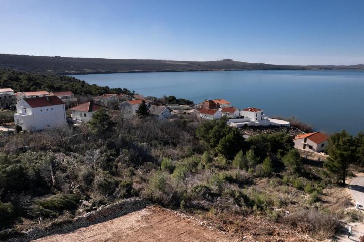 Zadar, Novigrad, građevinsko zemljište na super lokaciji s pogledom na more