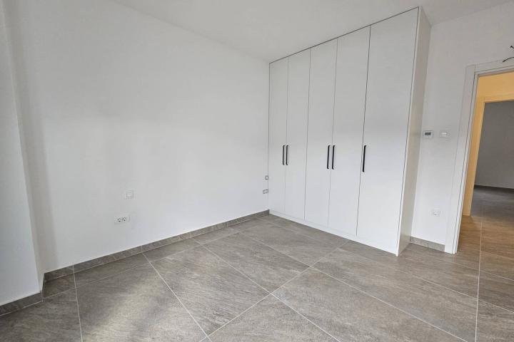 Rijeka, Srdoči, novouređen PENTHOUSE u novogradnji NKP 116 m2