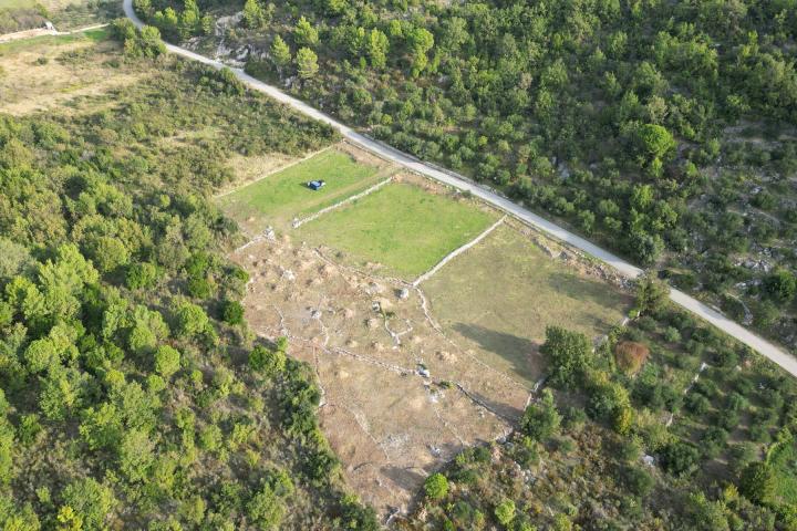 Orašac, poljoprivredno zemljište 9000 m2