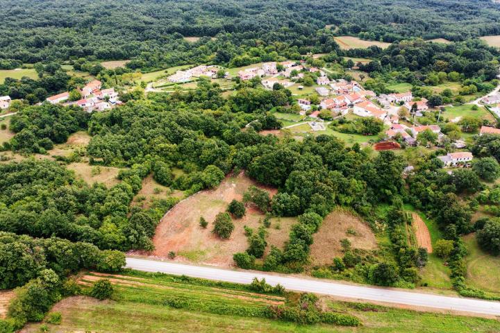 Barban, Rojnići - prekrasno pravokutno građevinsko zemljište 772 m2 