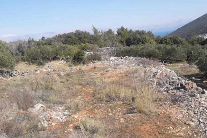 Hvar, Zastražišće, poljoprivredno zemljište, s pogledom na more