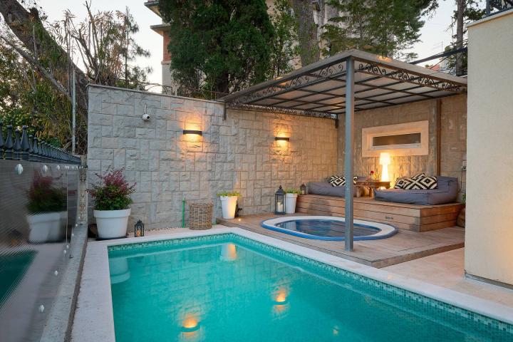 Split, Bačvice, jedinstvena vila na lijepoj poziciji blizu mora