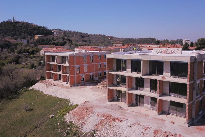 Istra, Labin - prekrasni penthouse u urbanoj villi, A7 2. kat, NKP 112. 15 m2 - pogled na more