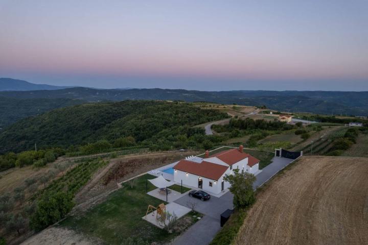 Istra, Vrh - Villa s predivnim panoramskim pogledom