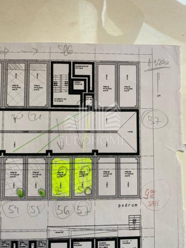 Potpuno namješten suvremen 4S stan + dvije garaže + spremište, 110 m2, Huberttova