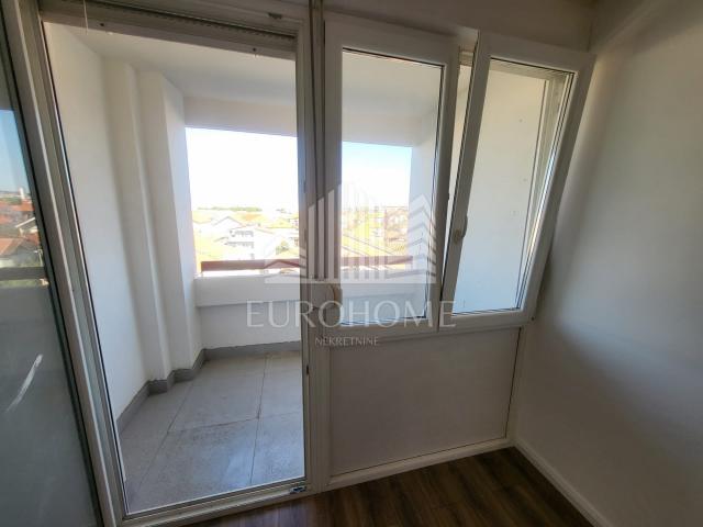 Zadar, Bulevar, kompletno renoviran stan, 99m2, 2575€/m2 - 