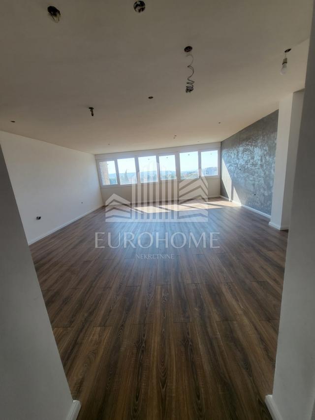 Zadar, Bulevar, kompletno renoviran stan, 99m2, 2575€/m2 - 