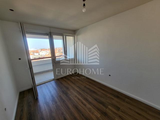 Zadar, Bulevar, kompletno renoviran stan, 99m2, 2575€/m2 - 