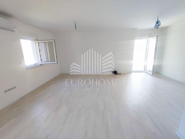 PENTHOUSE, NOVOGRADNJA 140m2, RIM , REMETE