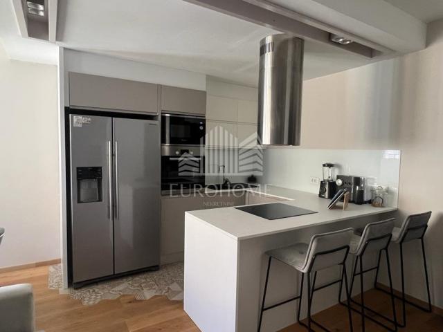 Flat Poluotok, Zadar, 105m2