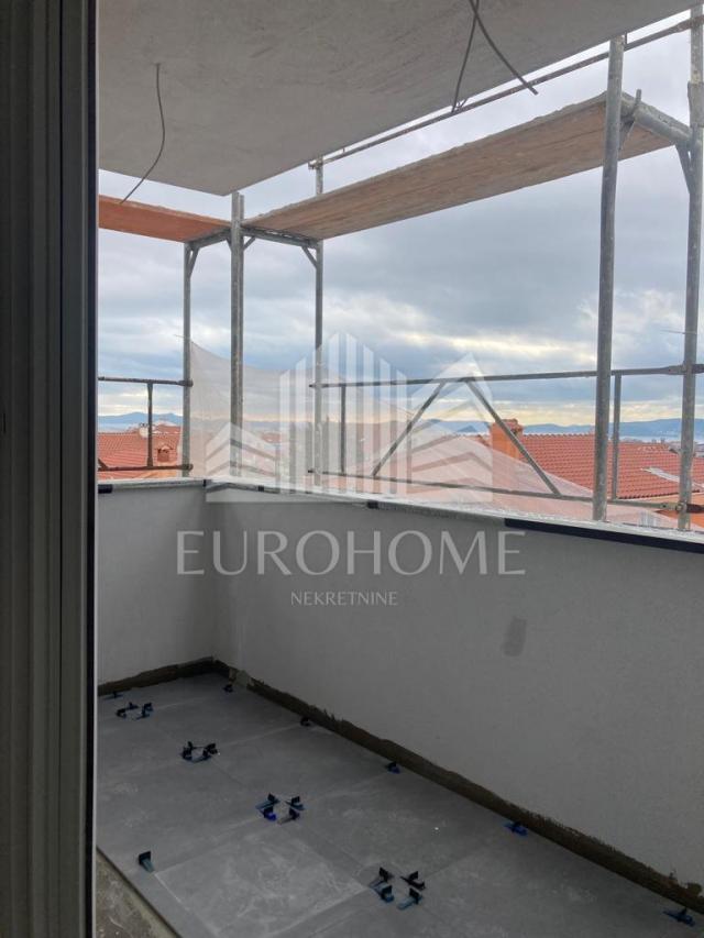 DVOSOBNI PENTHOUSE, 95m2, Zadar