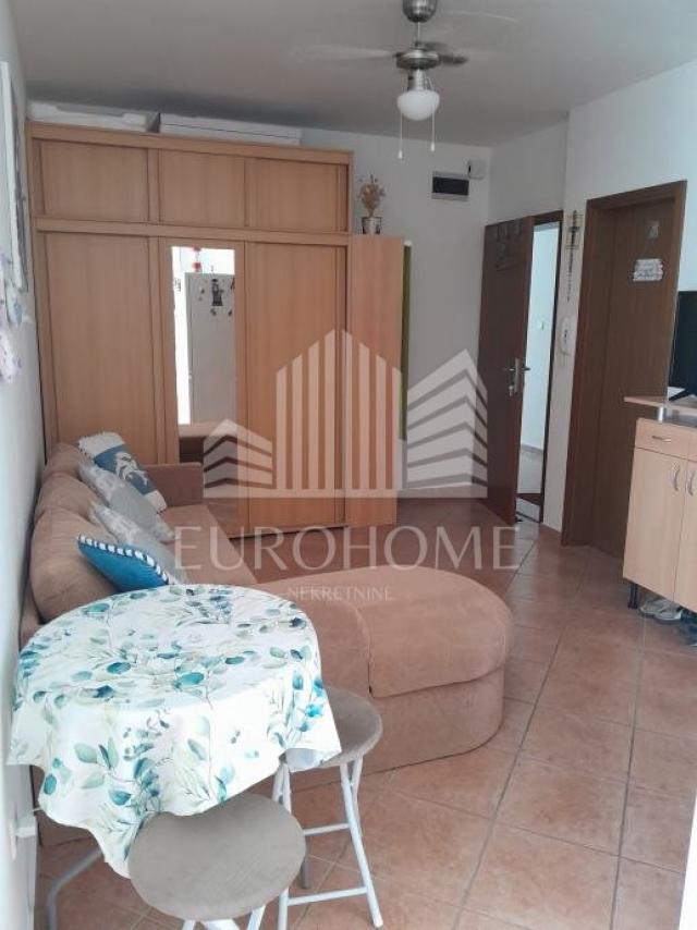 Apartment Povljana, 45,49m2