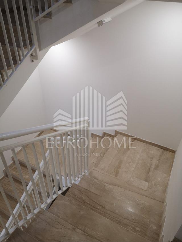 Flat Sesvetski Kraljevec, Sesvete, 81,67m2