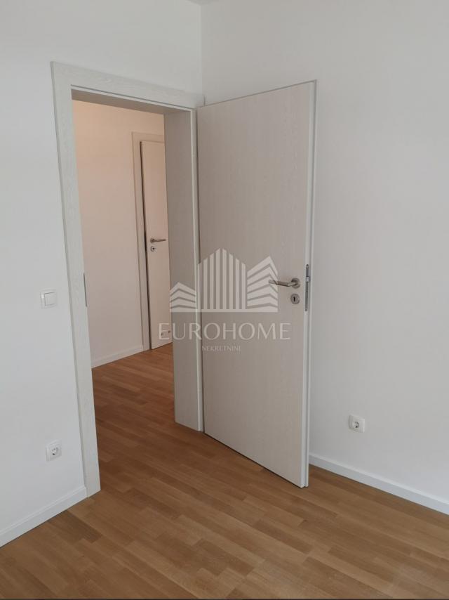 Flat Sesvetski Kraljevec, Sesvete, 82,13m2