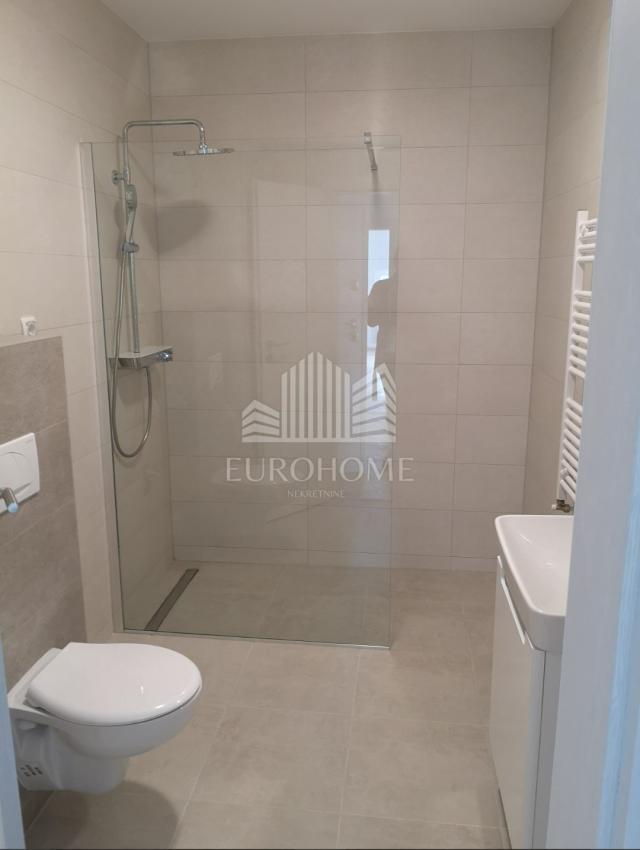 Flat Sesvetski Kraljevec, Sesvete, 82,13m2