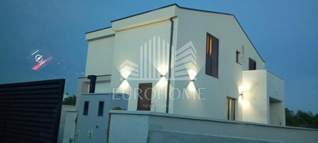 ZADAR-MURVICA, Villa 150m2 Novogradnja s Bazenom