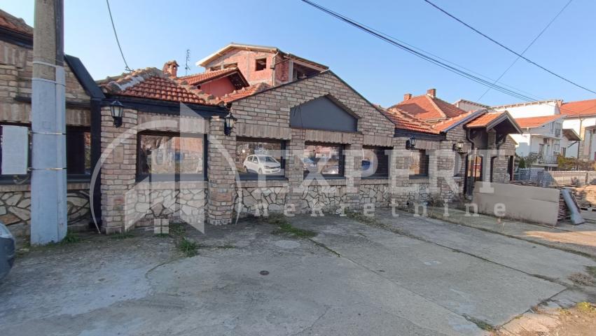 Poslovno-stambeni objekti, 320m2, naselje Rupe