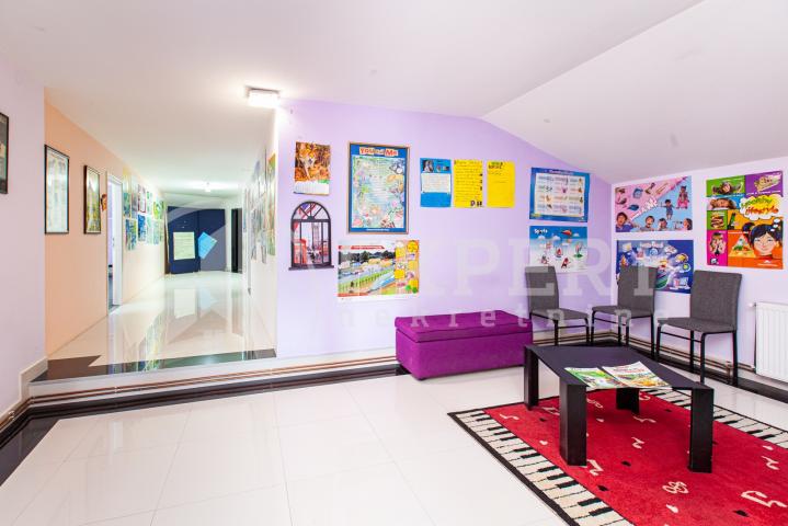 Brzi Brod, poslovni prostor, 430 m2