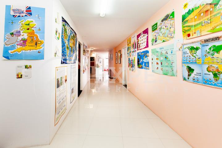 Brzi Brod, poslovni prostor, 430 m2