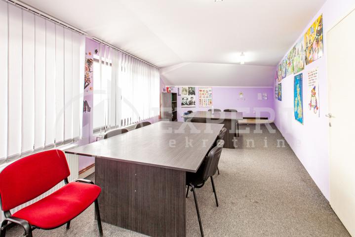 Brzi Brod, poslovni prostor, 430 m2