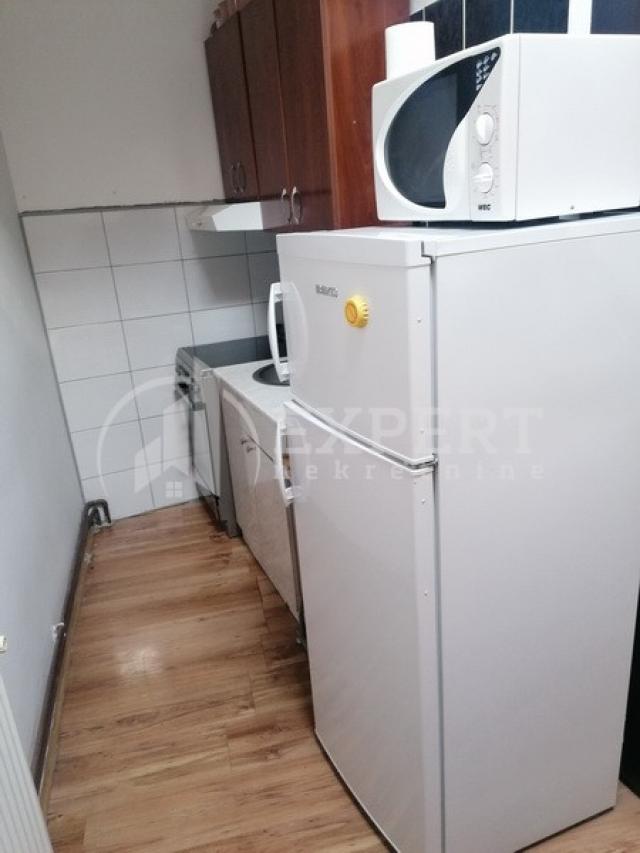 Kuća sa lokalom, top lokacija, centar, Katićeva, 284m2, plac 215m2