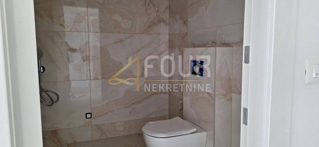 Opatija, novogradnja, 2S+DB, 75. 68m2, terasa