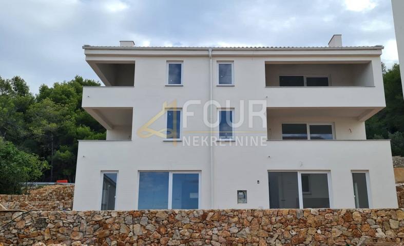 Flat Cres, 114m2