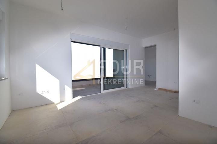 Istra, Banjole, novogradnja, penthouse, 2s+db, lođa