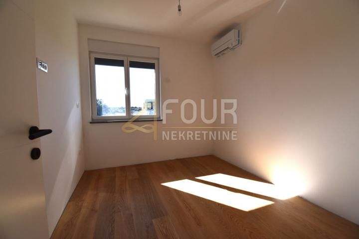 Istra, Banjole, novogradnja, penthouse, 2s+db, lođa