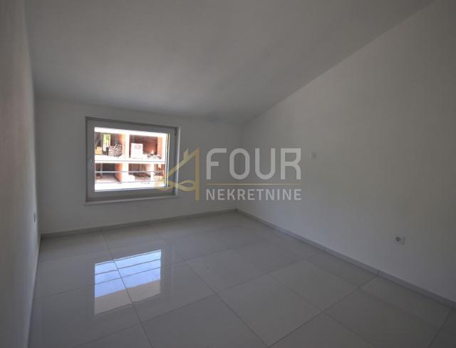 Flat Crikvenica, 109,97m2