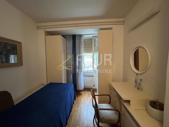 Rijeka, Pećine, 76. 32m2, 2s+db, balkon, pogled na more!