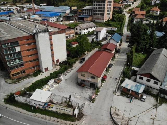 Prodaje se poslovni objekat, 455 m2 sa  zemljištem 1182 m2, Nova Varoš