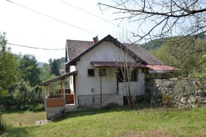 Prodaje se kuća sa vodenicom, 136 m2, Seljašnica, Prijepolje