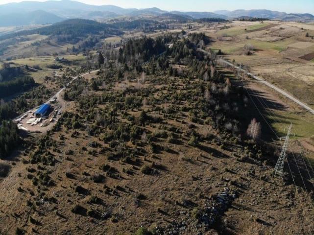 Prodaje se građevinsko  zemljište, 6169 m2, Komarani, Nova Varoš