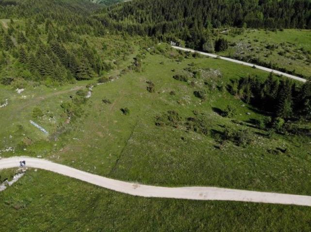 Prodaje se poljoprivredno zemljište 11971 m2, Komarani, Nova Varoš