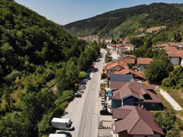 Izdaje se  poslovni prostor 108 m2, Mileševska, Prijepolje