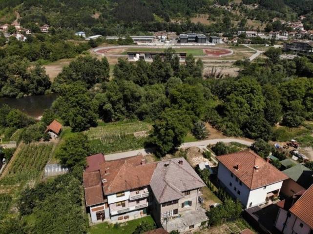 Prodaje se kuća  249 m2, ul. Milosava Stikovića, Prijepolje