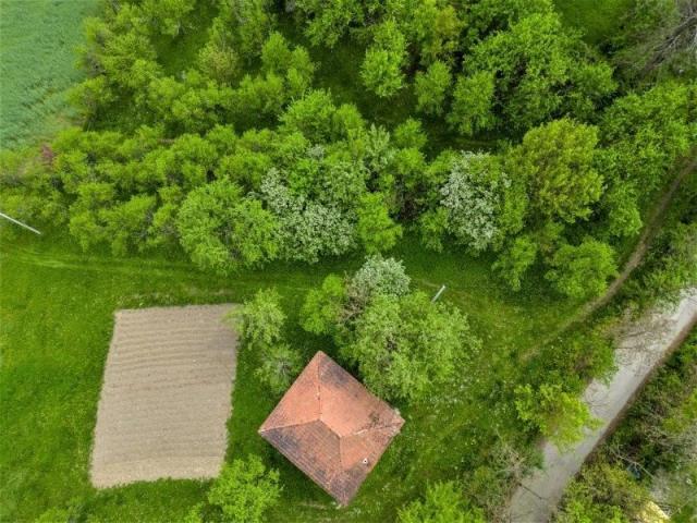 Prodaje se seosko domaćinstvo sa 64 ara zemlje, Dušmanići, Prijepolje