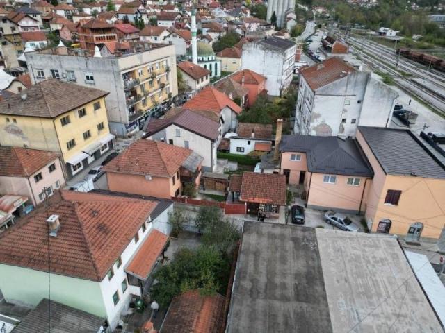 Prodaje se kuća sa 2 lokala 281 m2, ul. 12. januara 17a, Priboj