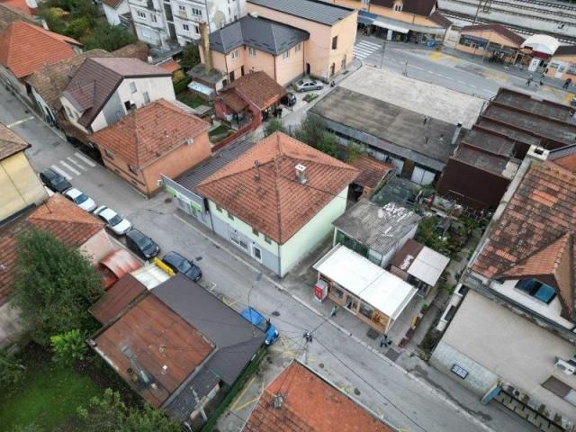 Prodaje se kuća sa 2 lokala 281 m2, ul. 12. januara 17a, Priboj