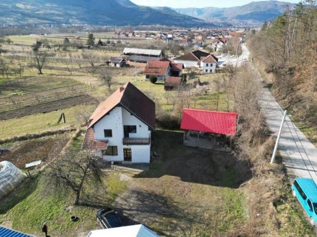 Prodaje se kuća 185 m2, Ivanjski put 302, Prijepolje 