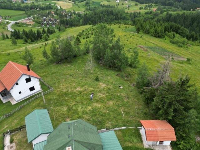 Prodaje se građevinsko zemljište 1549 m2, Kadina Ravan, Nova Varoš